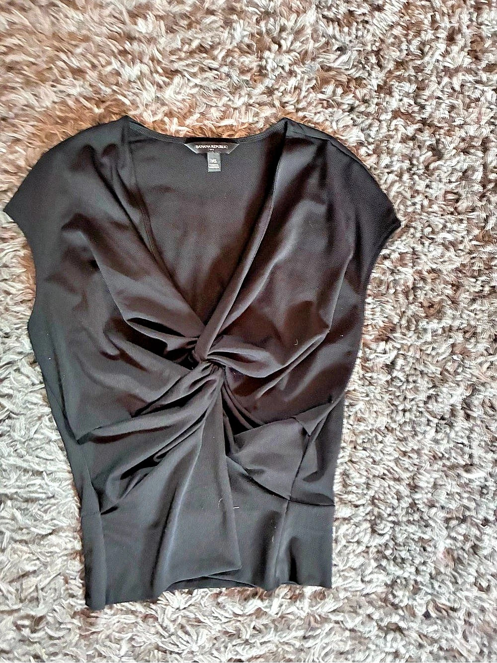 Banana Republic Twist Front Blouse in Black Size XS Like New